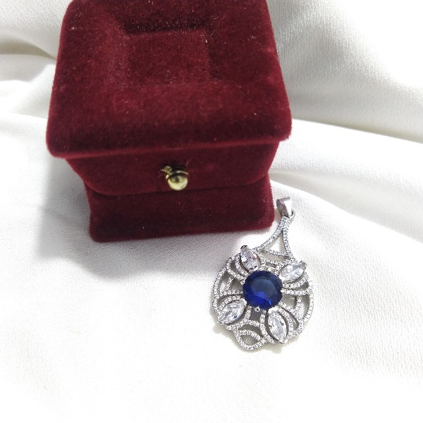 original-silver-blue-stud-necklace (5)