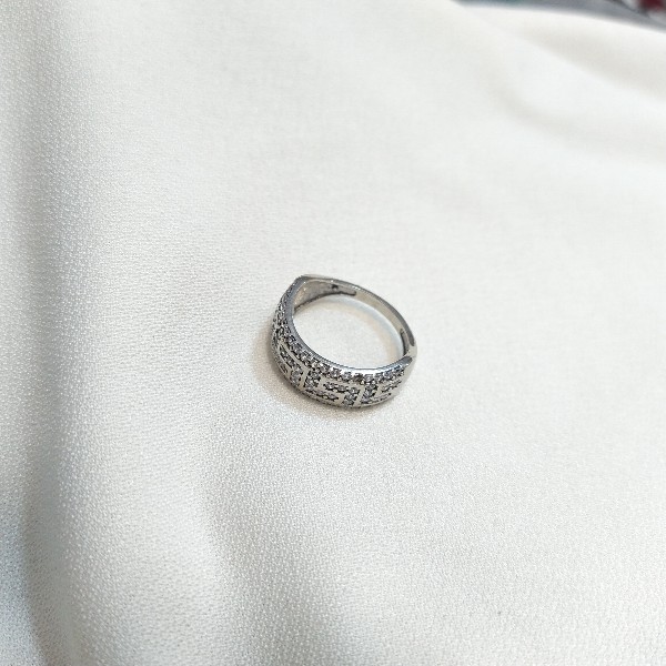 traditional-format-wedding-silver-ring (5)