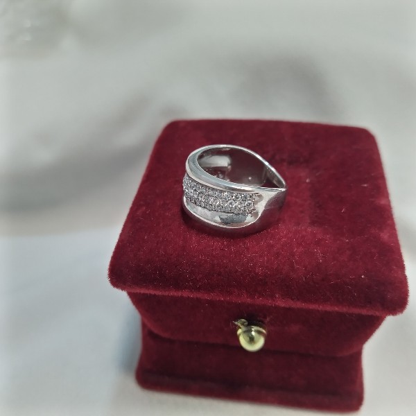 women-pearl-shaped-silver-type-ring (4)